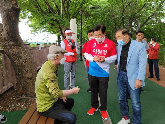 사진 이필형 후보 선거사무소 제공