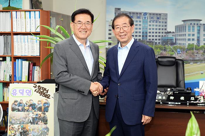 지난 27일 오후 동대문구를 방문한 박원순 서울시장사진 동대문구