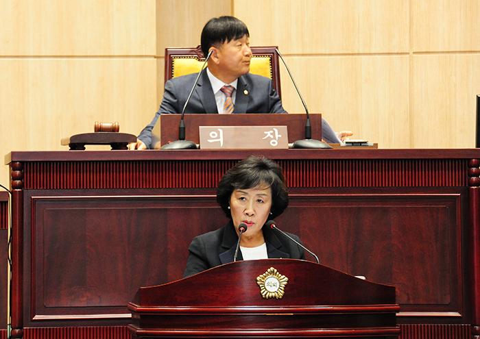신복자 구의원 구정질문 모습사진 동대문 이슈