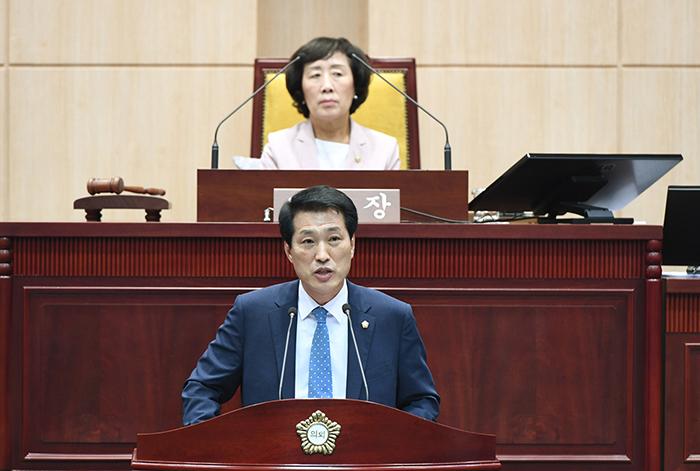 동대문구의회 제8대 전반기 김창규 신임 의장