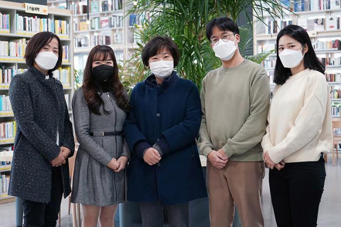 민원여권과 이영주 스마트도시과 이세라 주택과 배선자 공원녹지과 장현규 장안2동 이귀순 주무관