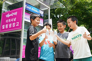 동대문구, ‘더위사냥 힐링냉장고’ 2주 앞당겨 운영 개시 기사 이미지
