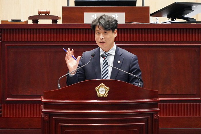 박남규 구의원, “화장실 전면 개방 및 신이문 싱크홀 사고 대응체계 개선 요구” 기사 이미지
