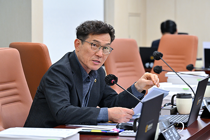  남궁역 서울시의원 “서울대공원 AZA 조건부 재인증은 사실상 보류” 지적 기사 이미지