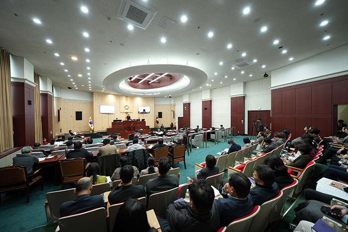 동대문구의회, 제348회 정례회 폐회… 2026년도 예산 9,747억 원 확정 기사 이미지