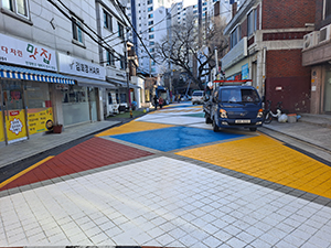 동대문구, 외대앞역 휘경로2길 ‘보행자 우선도로’ 조성 완료 기사 이미지