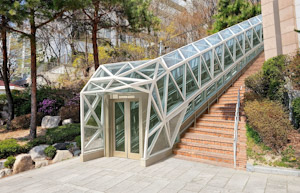 종로구, 고지대 보행 불편 해소 위해 엘리베이터 설치 기사 이미지