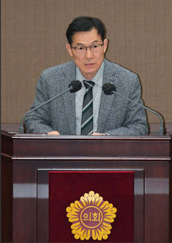 남궁역 서울시의원, “학교 스포츠센터 부실 운영… 최고가 입찰제 구조적 문제” 지적 기사 이미지
