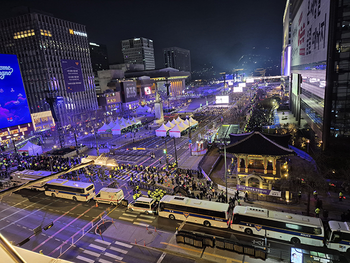 BTS 광화문 공연, 감동과 허전함 사이 기사 이미지