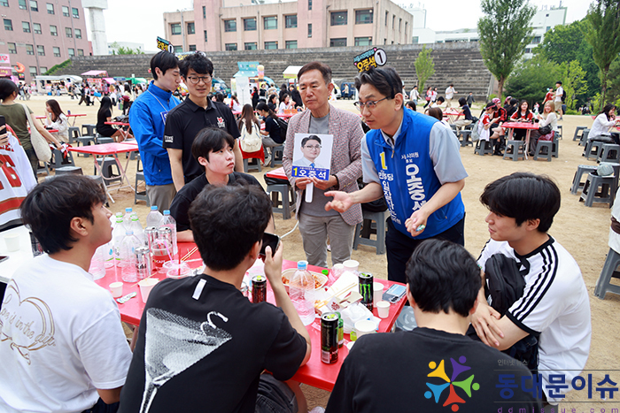 “학생들 속으로 들어갔다”…오중석, 경희대 축제서 대학생들과 현장 소통