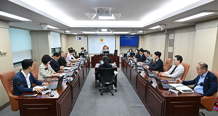 서울시의회 환수위, 홍재희·유만희 부위원장 선임