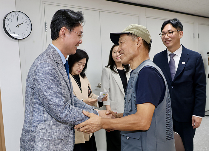 폐지 모아 1천만원 기부…동대문구 김경남 어르신의 ‘큰 나눔’